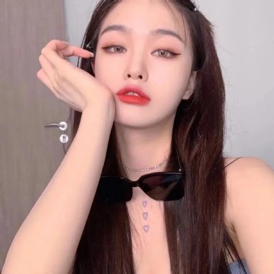 巨型女的袭击(原声版)